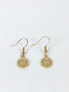 Clear Golden Letter Q Earrings