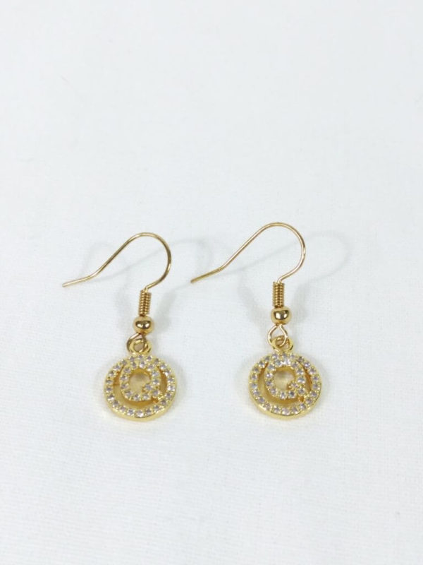 Clear Golden Letter Q Earrings